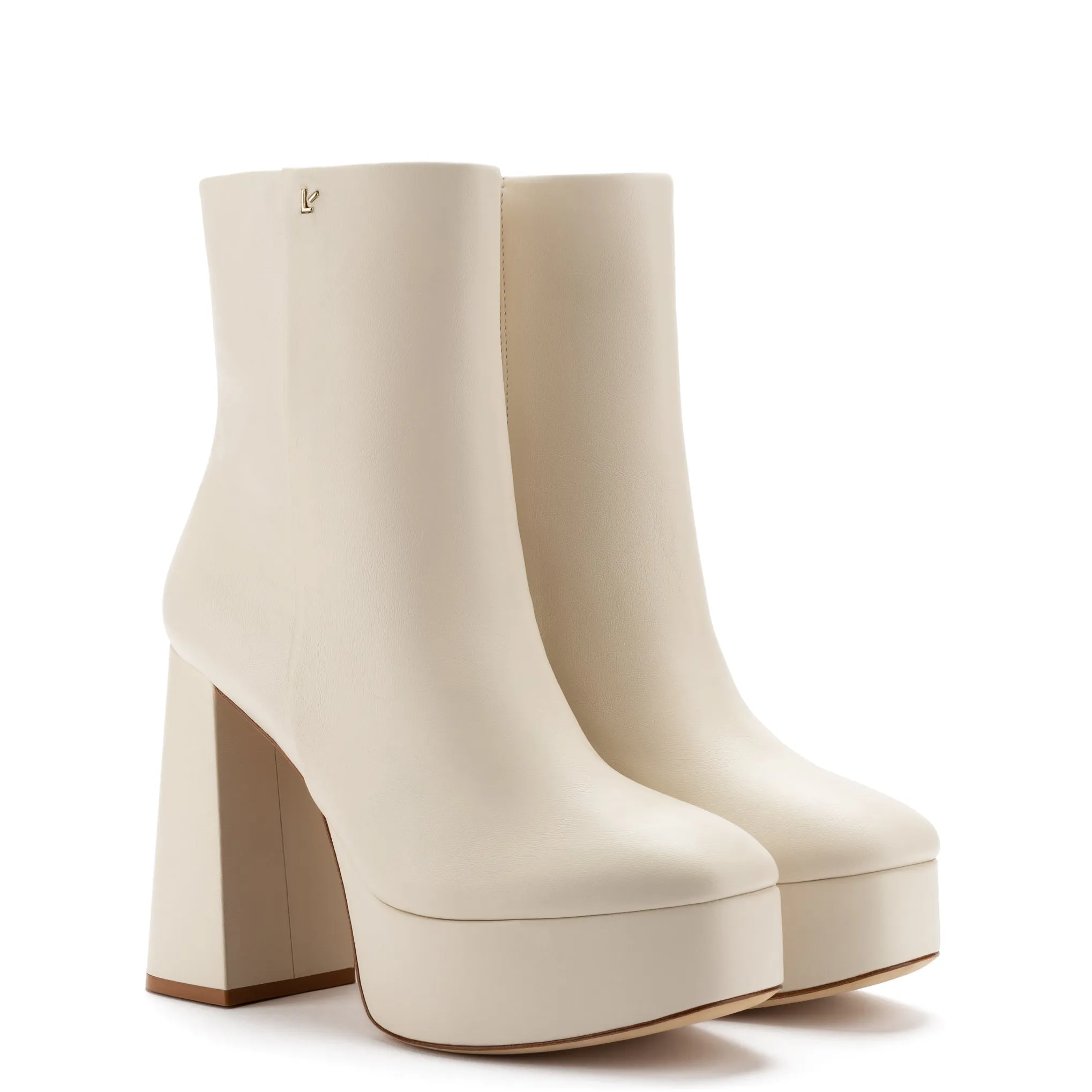 Dolly Boot In Ivory Leather