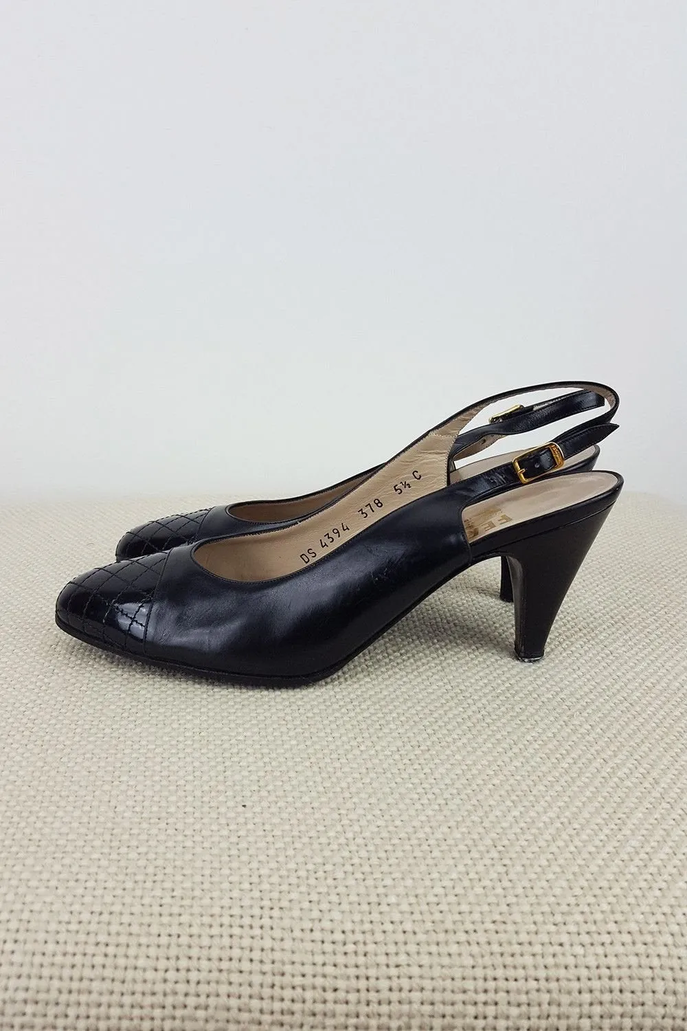 VINTAGE SALVATORE FERRAGAMO Black Sling Back Leather Pumps (5.5 C)